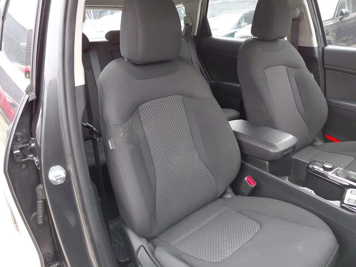 Kia Sportage 2.0 Ex Dies 2wd 8at 5p año 2025