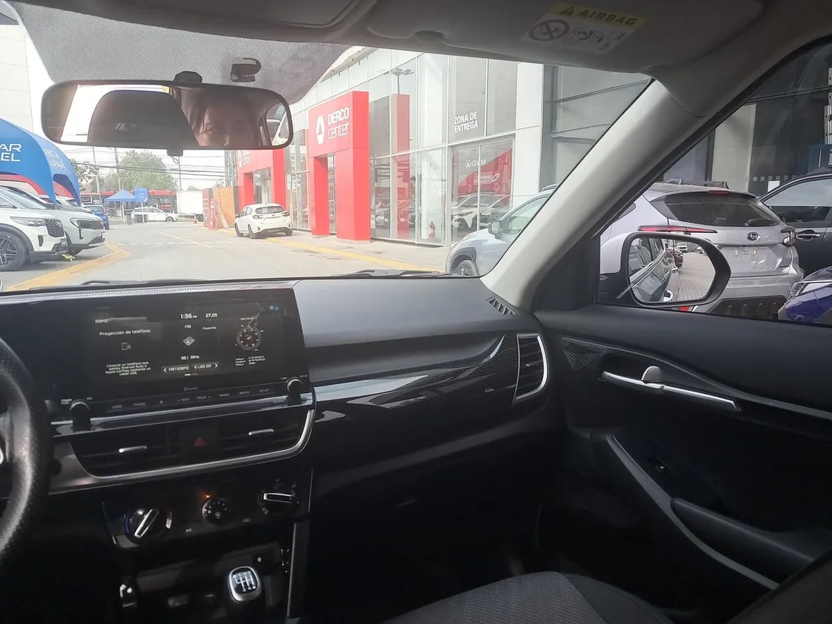 Kia Seltos 1.6 Ex 4x2 6mt 5p año 2021