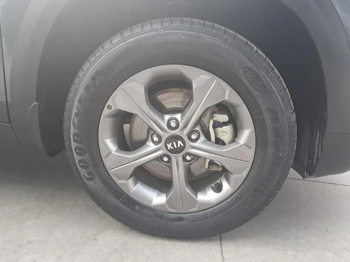 Kia Seltos 1.6 Ex 4x2 6mt 5p año 2021