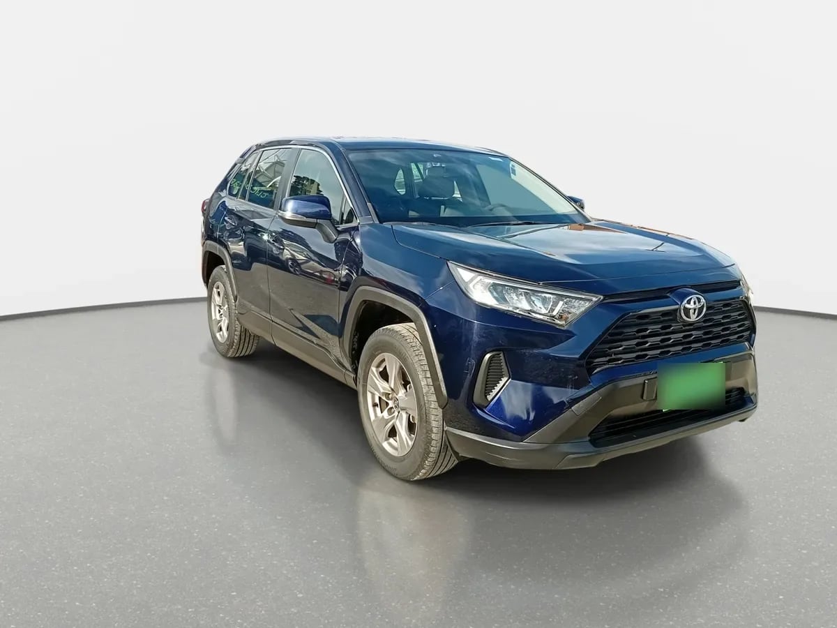 Toyota Rav 4 2.0 Le 4x4 Mt 5p año 2023