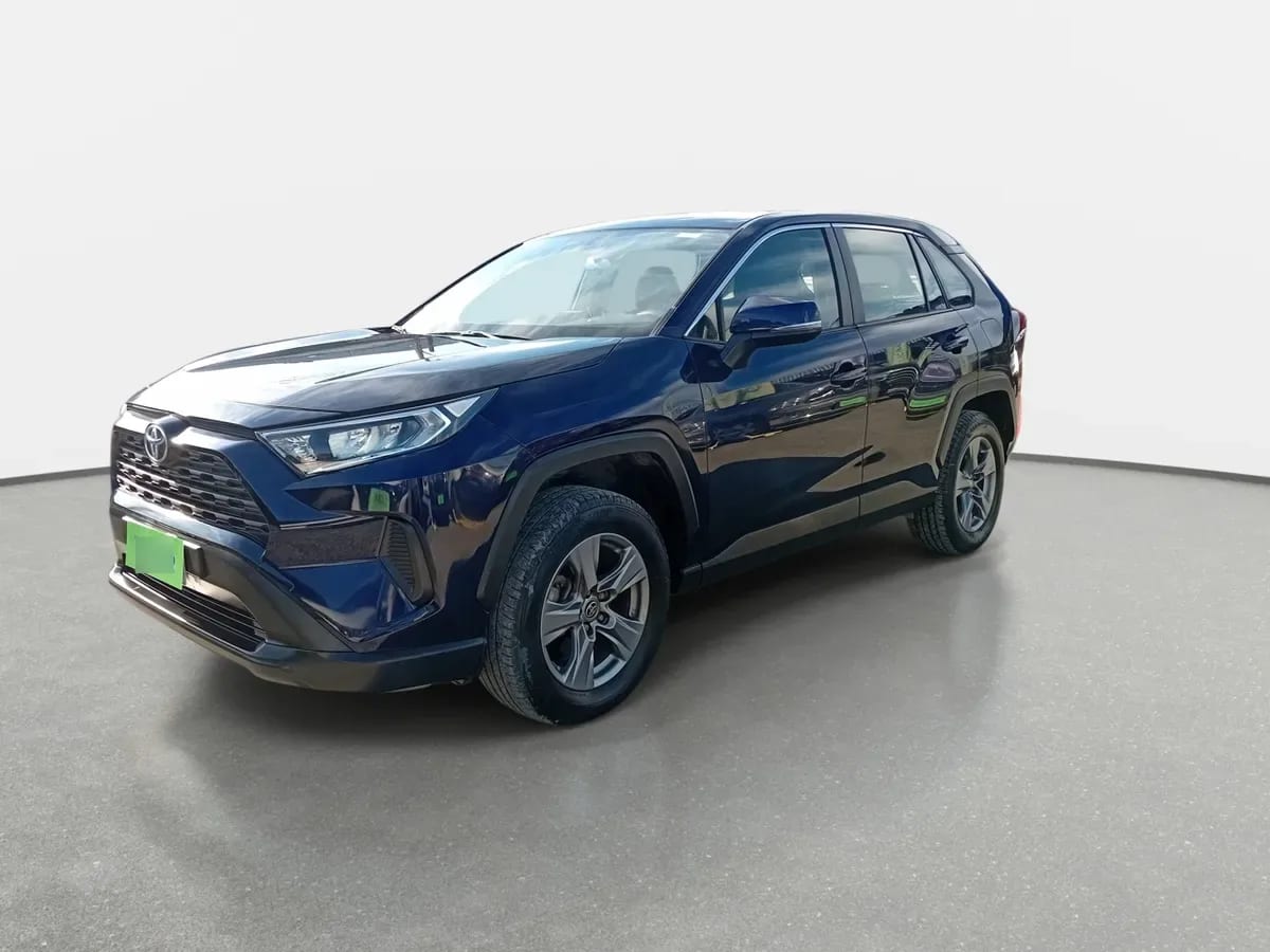 Toyota Rav 4 2.0 Le 4x4 Mt 5p año 2023