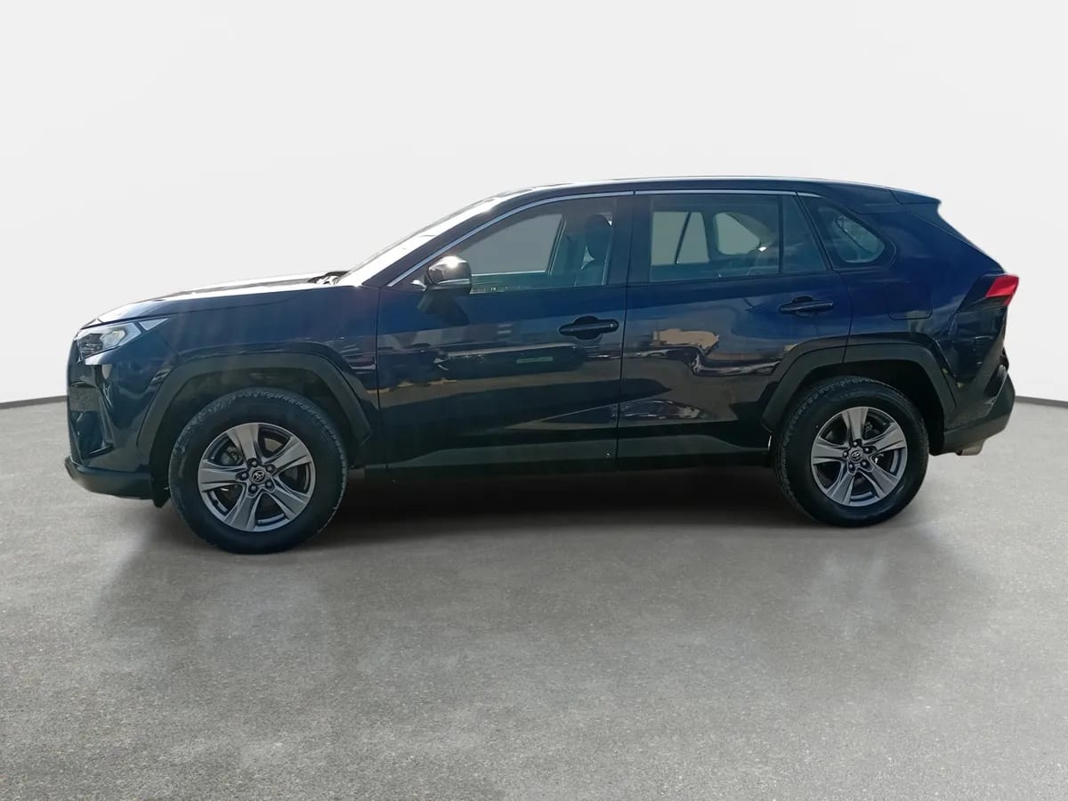 Toyota Rav 4 2.0 Le 4x4 Mt 5p año 2023