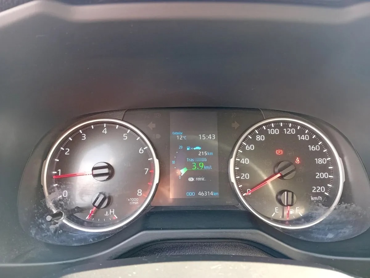 Toyota Rav 4 2.0 Le 4x4 Mt 5p año 2023