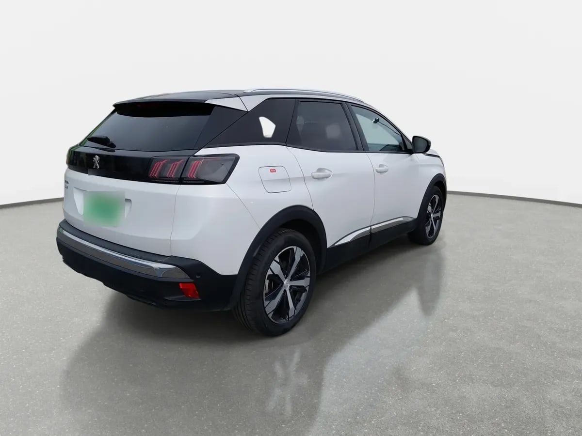 Peugeot 3008 1.5 Allure Pack Bluehdi 130 4x2 Eat8 5p año 2024