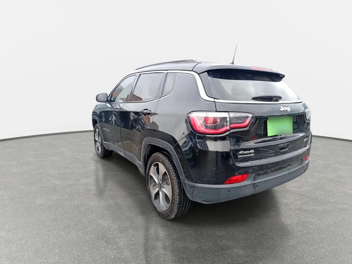 Jeep Compass 2.4 Longitude 4x4 Radio 7 9at 5p año 2019