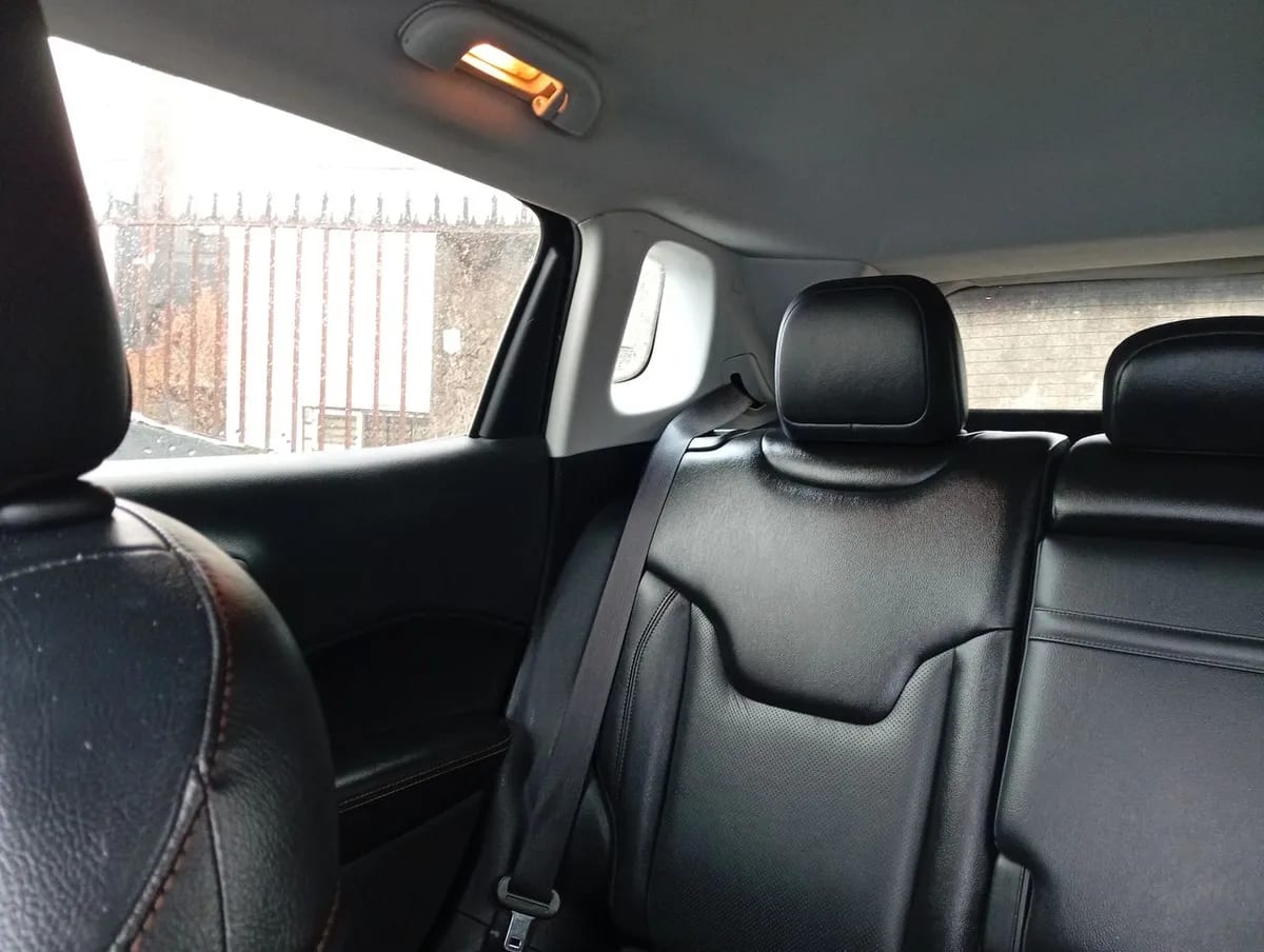 Jeep Compass 2.4 Longitude 4x4 Radio 7 9at 5p año 2019