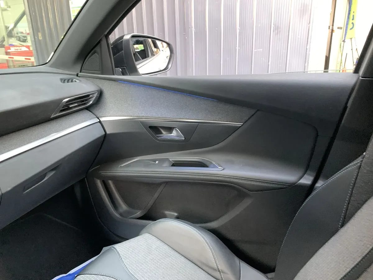 Peugeot 3008 1.6 Allure Pack Thp 165 4x2 Eat6 5p año 2024