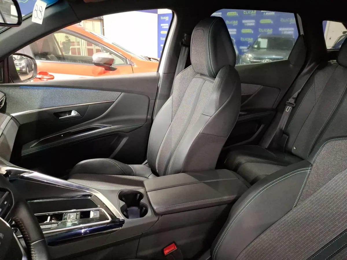 Peugeot 3008 1.6 Allure Pack Thp 165 4x2 Eat6 5p año 2024