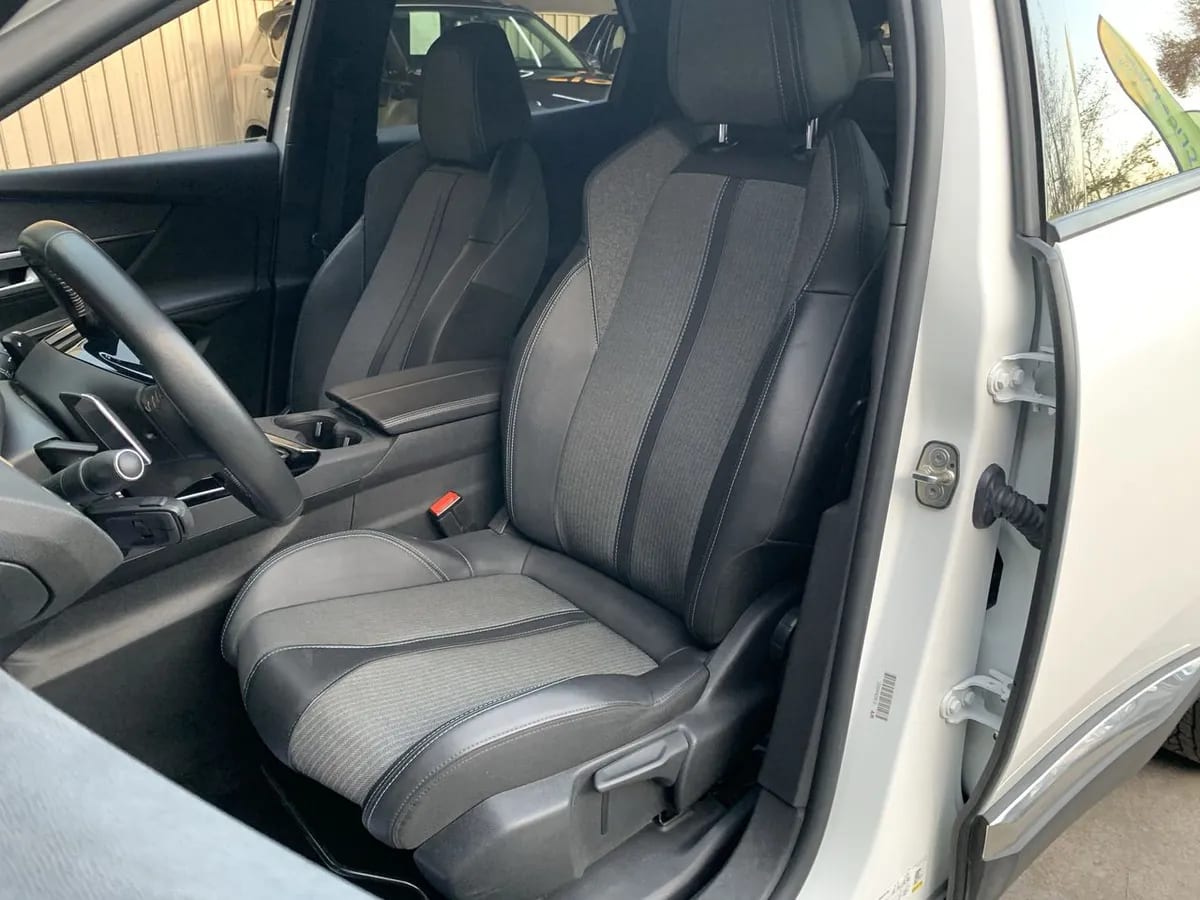 Peugeot 3008 1.6 Allure Pack Thp 165 4x2 Eat6 5p año 2024
