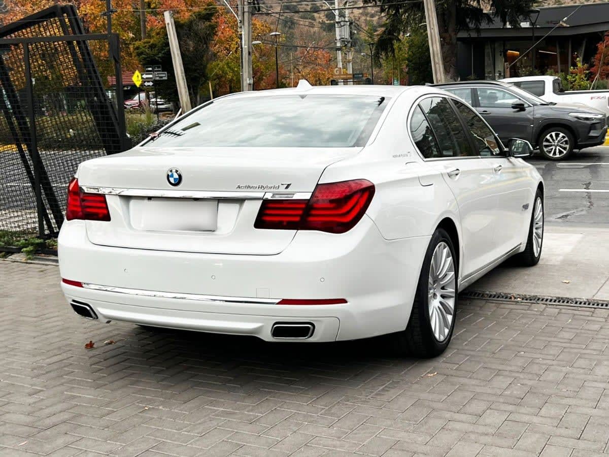 BMW 740 Active Hybrid 7 3.0 año 2014