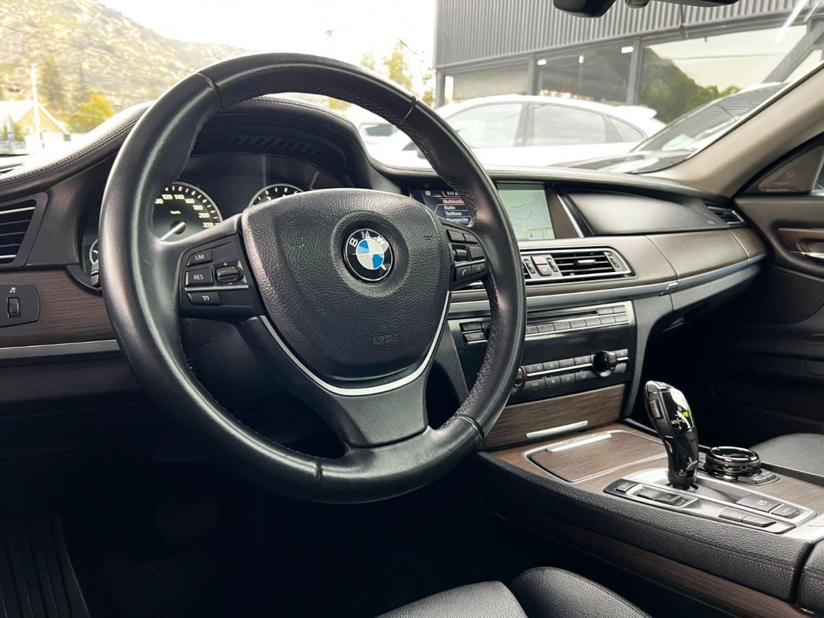 BMW 740 Active Hybrid 7 3.0 año 2014