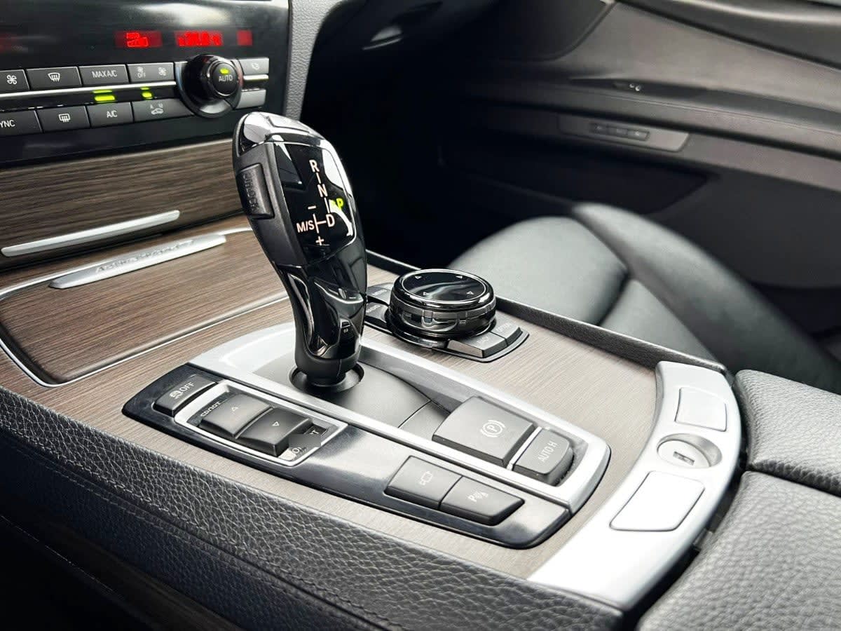 BMW 740 Active Hybrid 7 3.0 año 2014