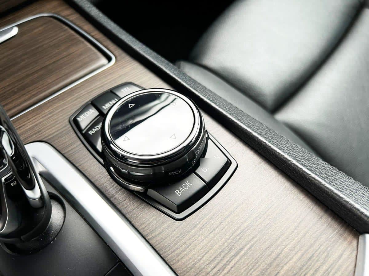 BMW 740 Active Hybrid 7 3.0 año 2014