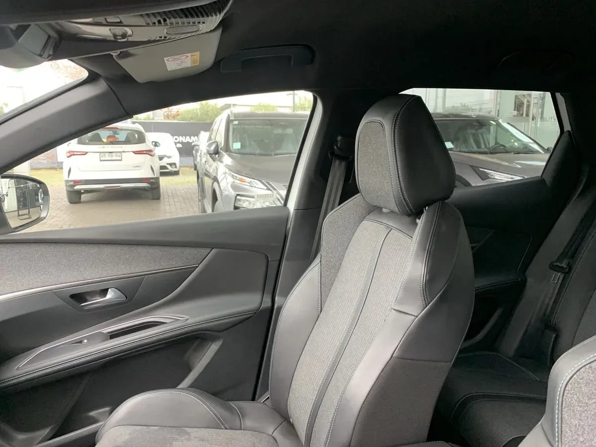 Peugeot 3008 1.6 Allure Pack Thp 165 4x2 Eat6 5p año 2024