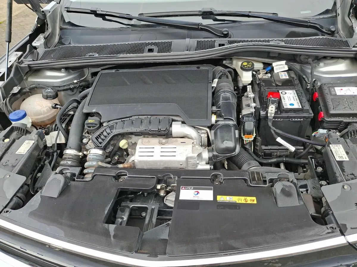 Opel Mokka 1.2t Elegance 4x2 At8 5p año 2024