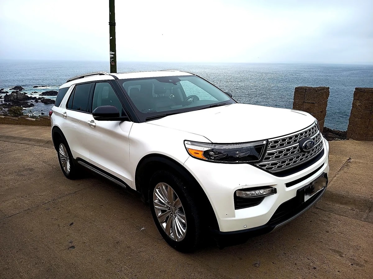 Ford Explorer 2.3 Ltd At año 2022