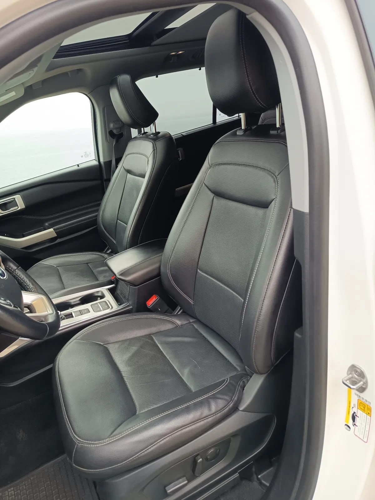Ford Explorer 2.3 Ltd At año 2022