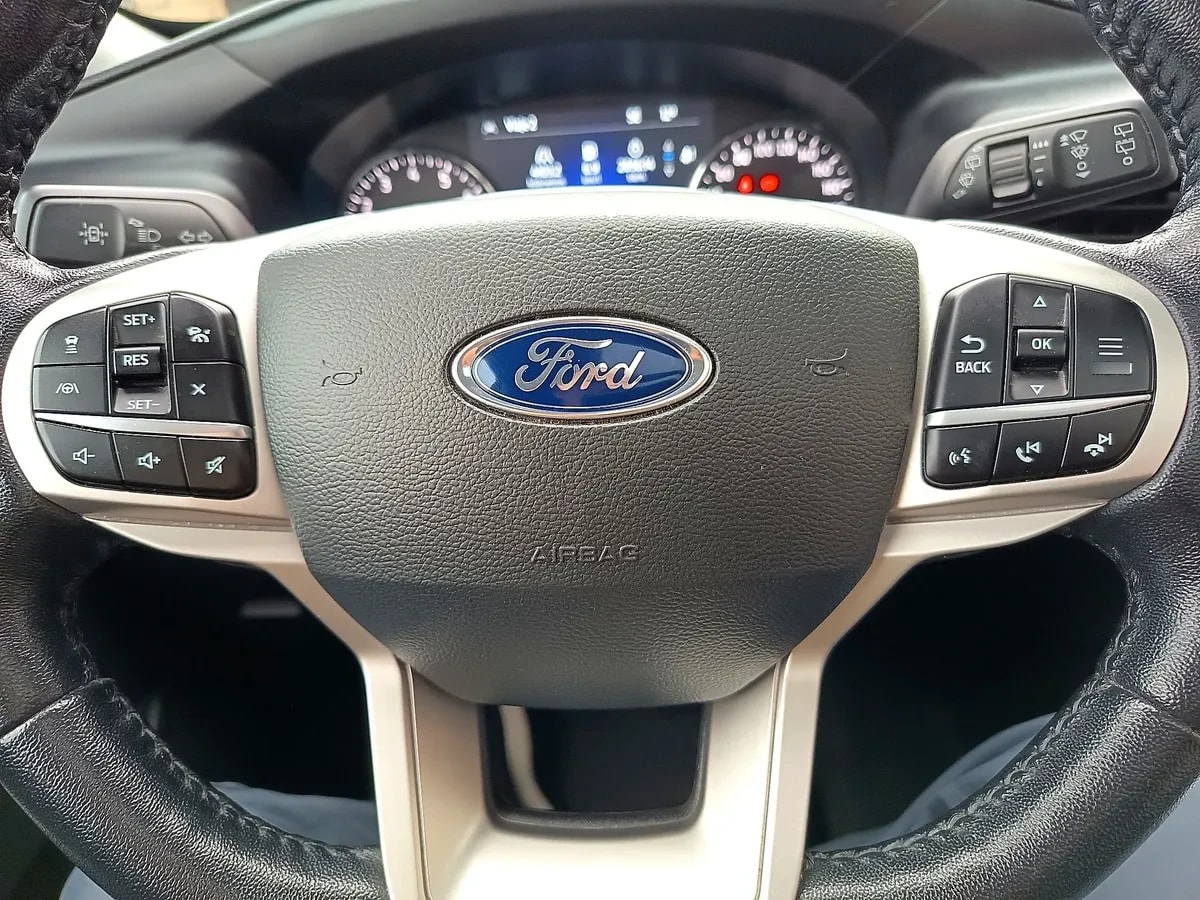 Ford Explorer 2.3 Ltd At año 2022