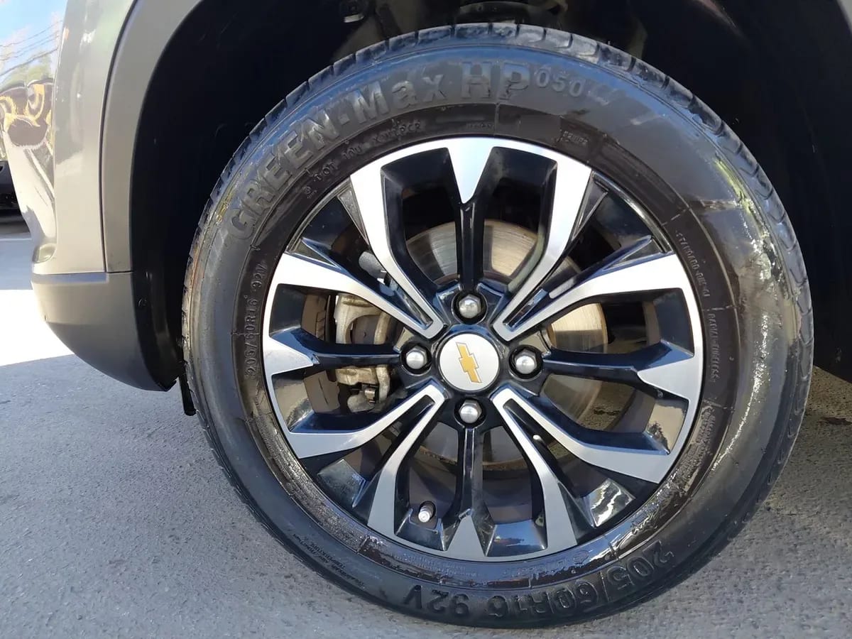 Chevrolet Groove 1.5 Premier P 4x2 Mt 5p año 2024