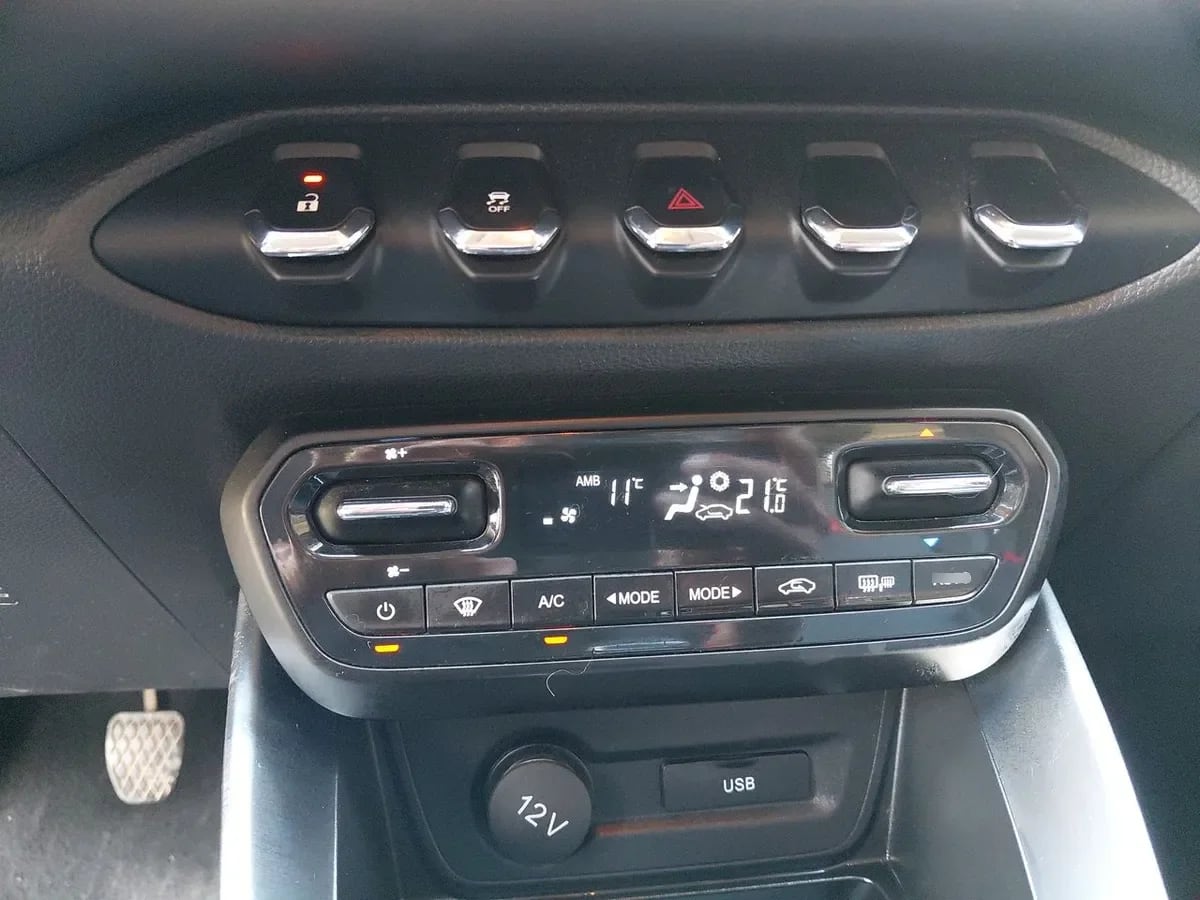 Chevrolet Groove 1.5 Premier P 4x2 Mt 5p año 2024