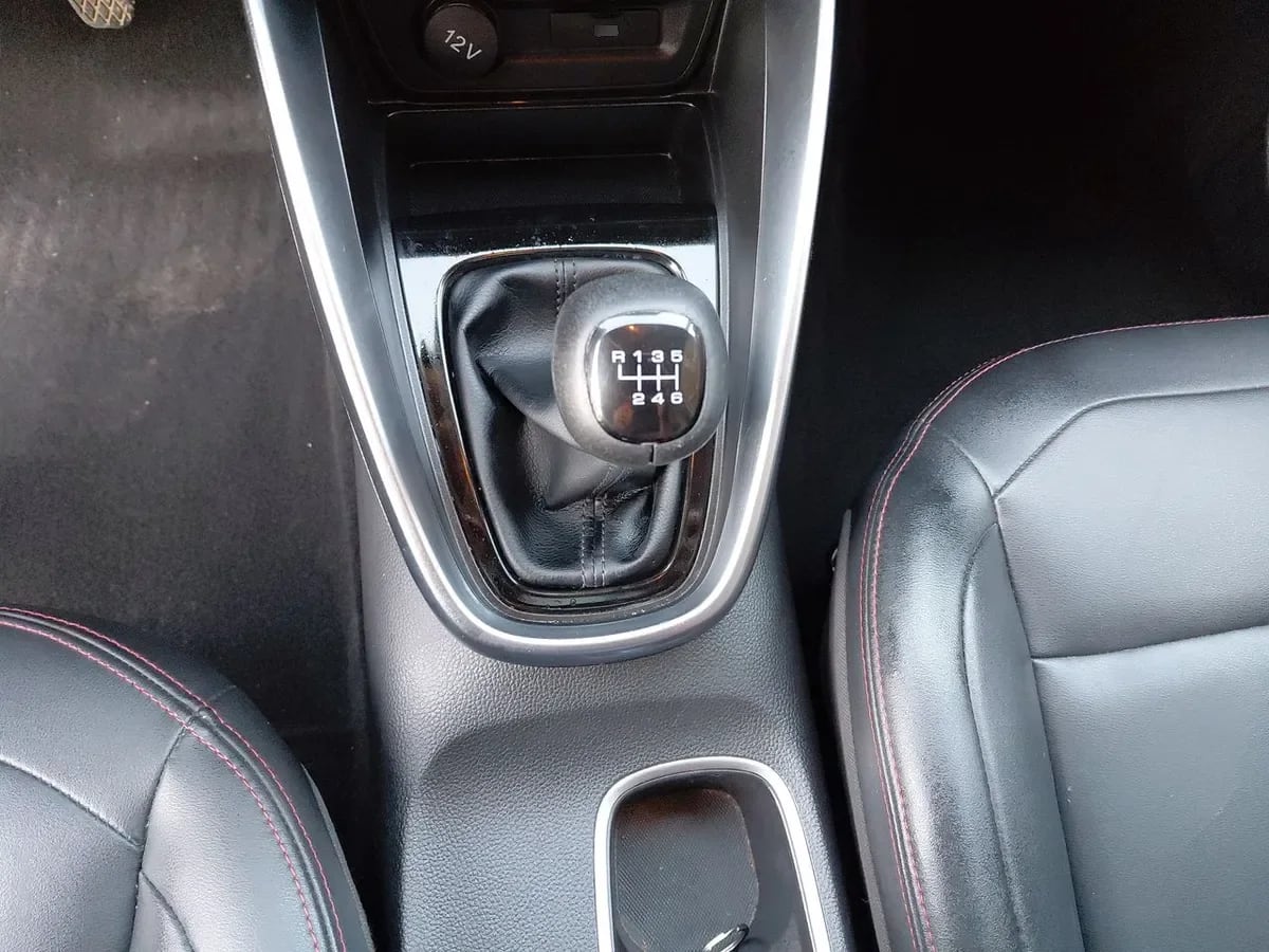 Chevrolet Groove 1.5 Premier P 4x2 Mt 5p año 2024