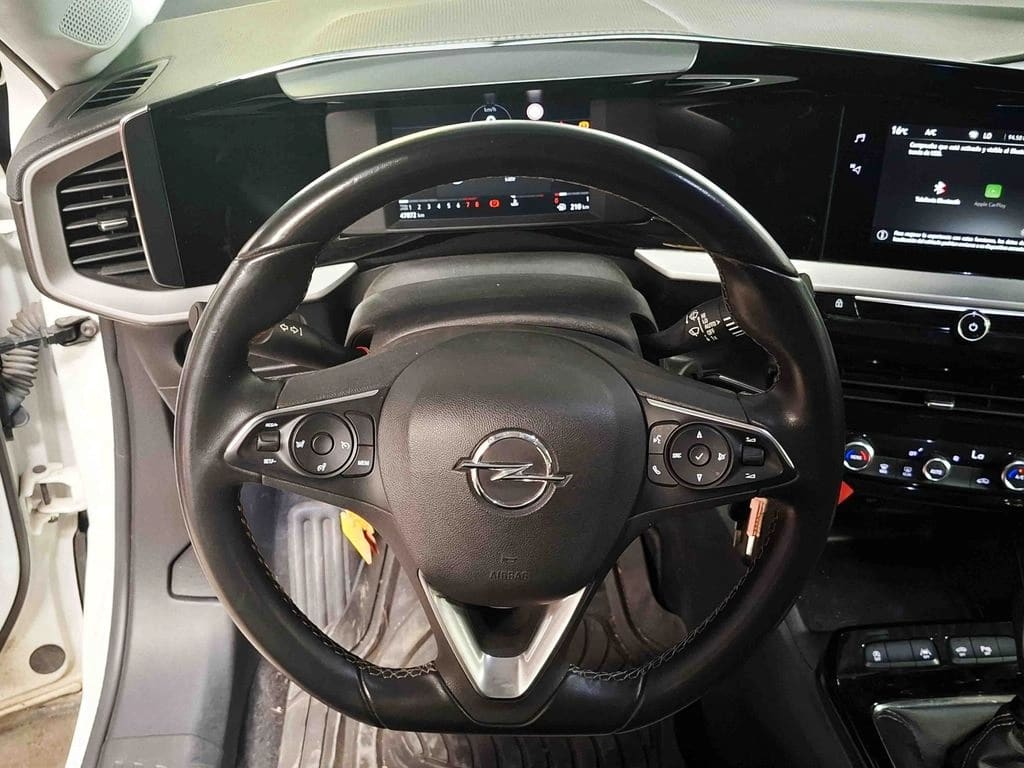 Opel Mokka Elegance año 2024