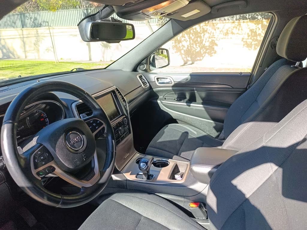 Jeep Grand Cherokee Laredo año 2014