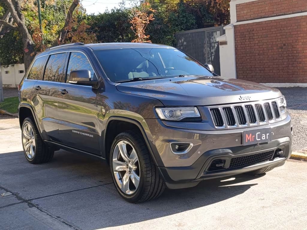 Jeep Grand Cherokee Laredo año 2014