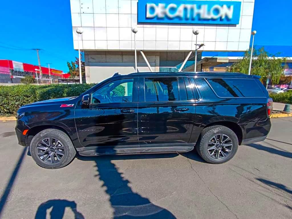 Chevrolet Suburban 4wd Z71 año 2021