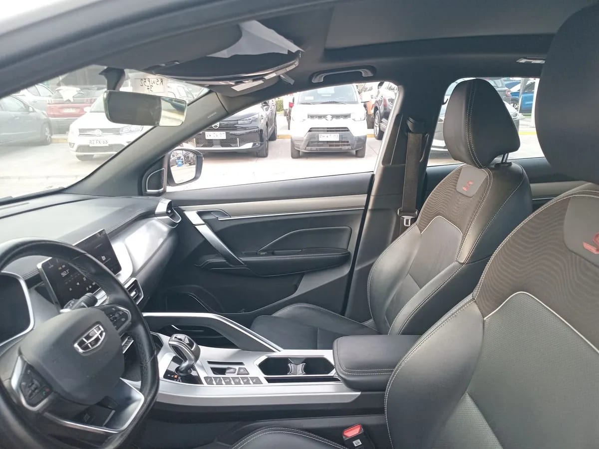 Geely Coolray 1.5 Sport 4x2 At 5p año 2022