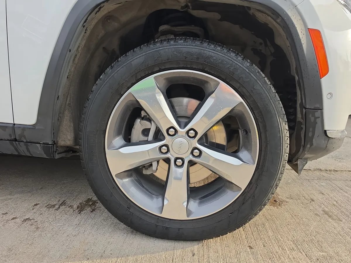 Jeep Grand Cherokee 3.6 Limited L 4wd 7pas. At 5p año 2023