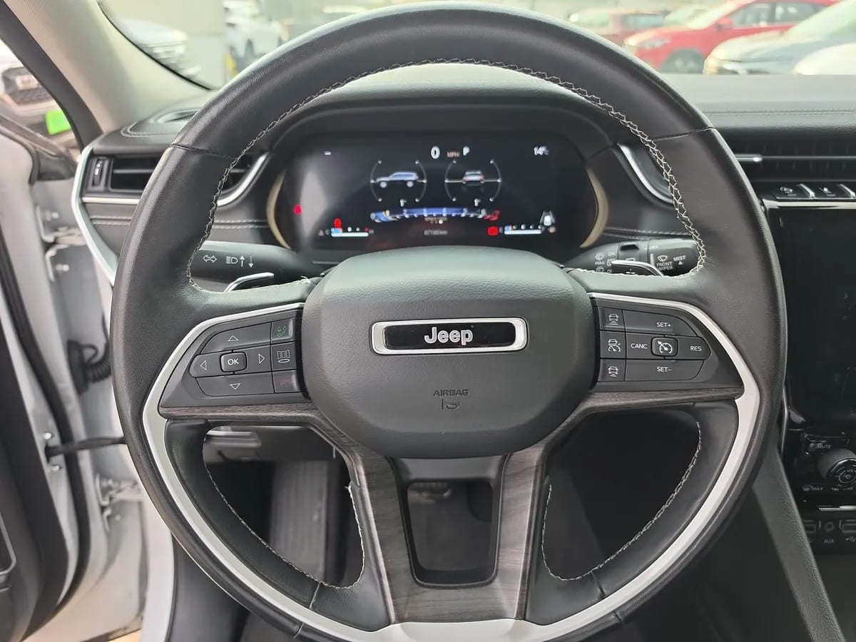 Jeep Grand Cherokee 3.6 Limited L 4wd 7pas. At 5p año 2023