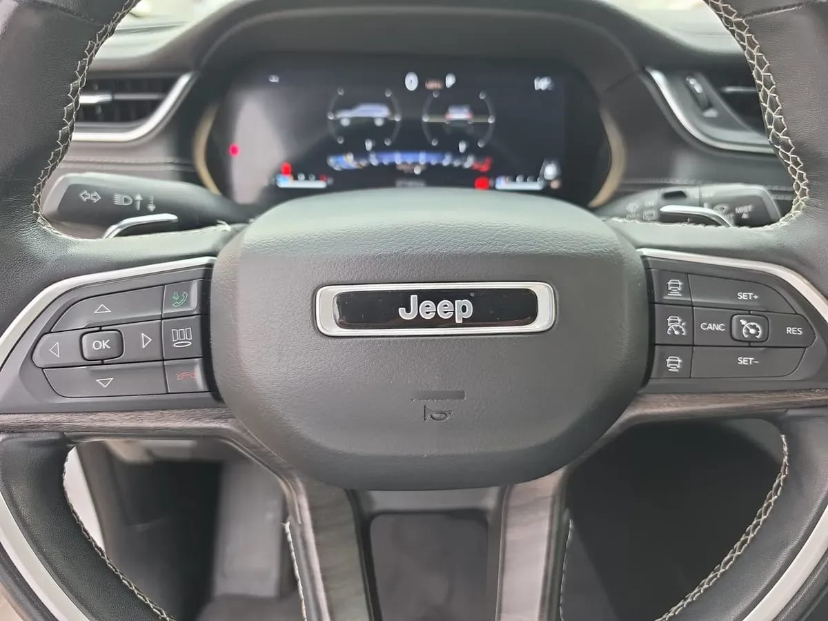 Jeep Grand Cherokee 3.6 Limited L 4wd 7pas. At 5p año 2023