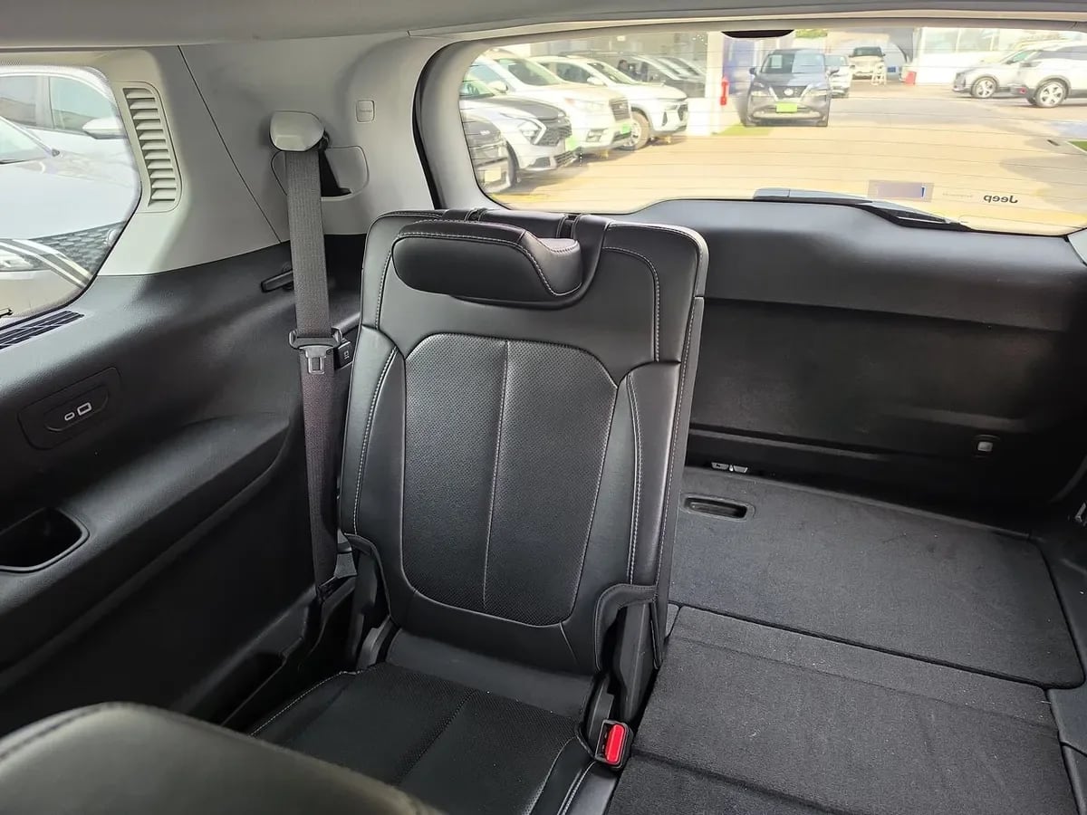 Jeep Grand Cherokee 3.6 Limited L 4wd 7pas. At 5p año 2023