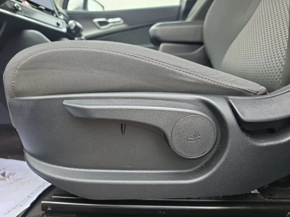 Kia Sportage 2.0 Ex Dies 2wd 8at 5p año 2025