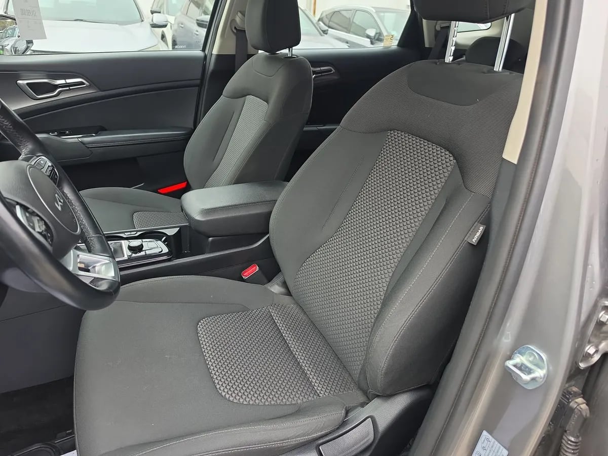 Kia Sportage 2.0 Ex Dies 2wd 8at 5p año 2025