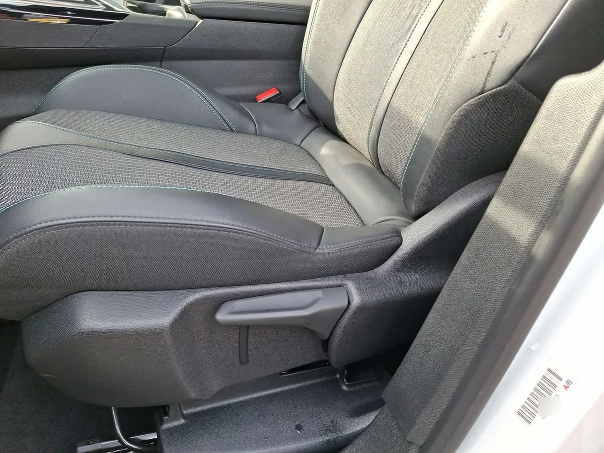 Peugeot 3008 1.6 Allure Pack Thp 165 4x2 Eat6 5p año 2024