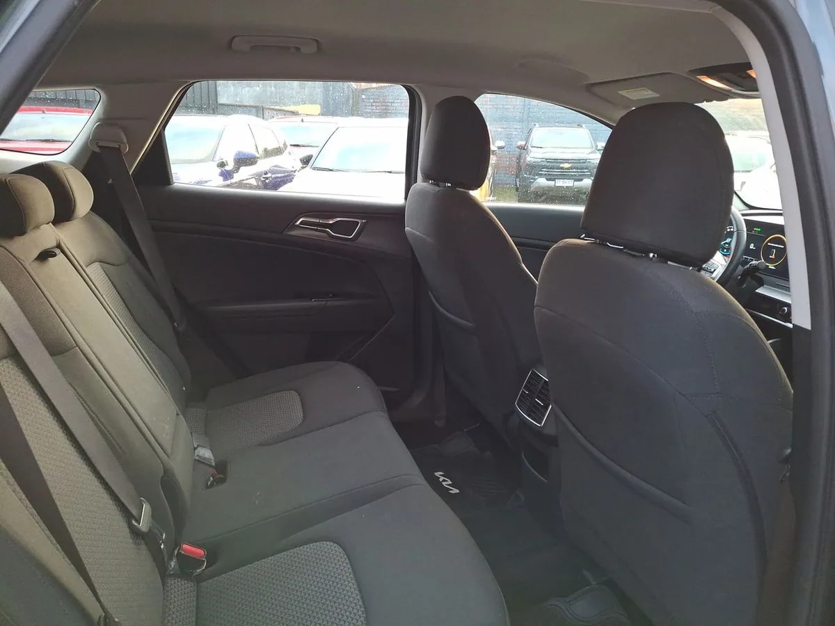 Kia Sportage 2.0 Ex Dies 2wd 8at 5p año 2025