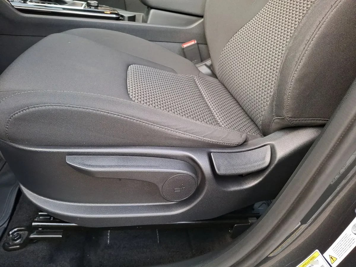 Kia Sportage 2.0 Ex Dies 2wd 8at 5p año 2025