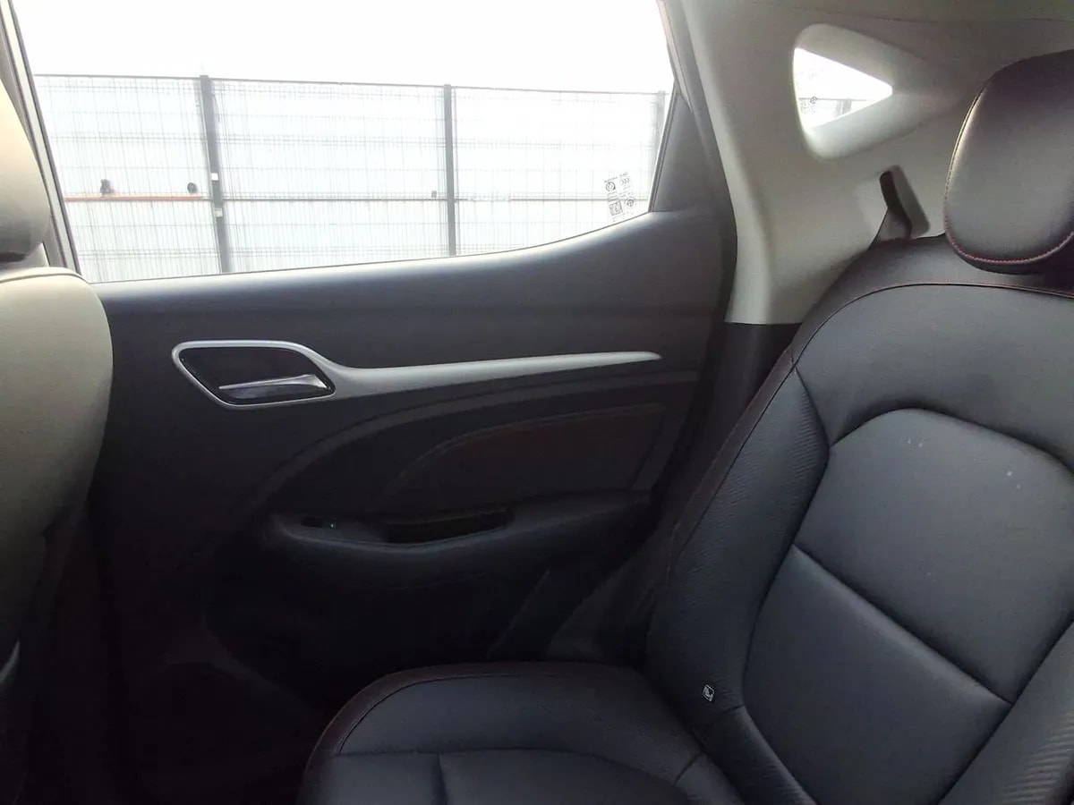 MG Mg Zx 1.5 Dlx 2wd Cvt At 5p año 2026