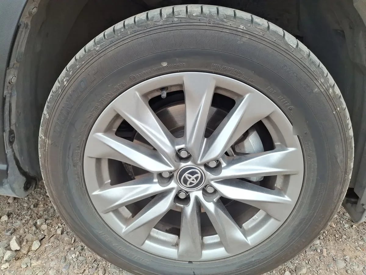 Toyota Corolla Cross 1.8 Seg Hybrid 4x2 Cvt At 5p año 2023