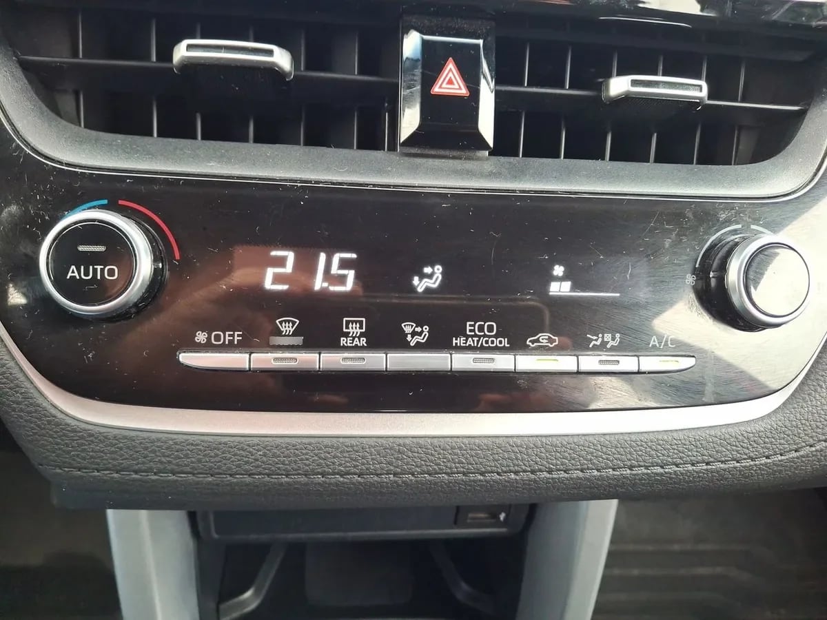 Toyota Corolla Cross 1.8 Seg Hybrid 4x2 Cvt At 5p año 2023