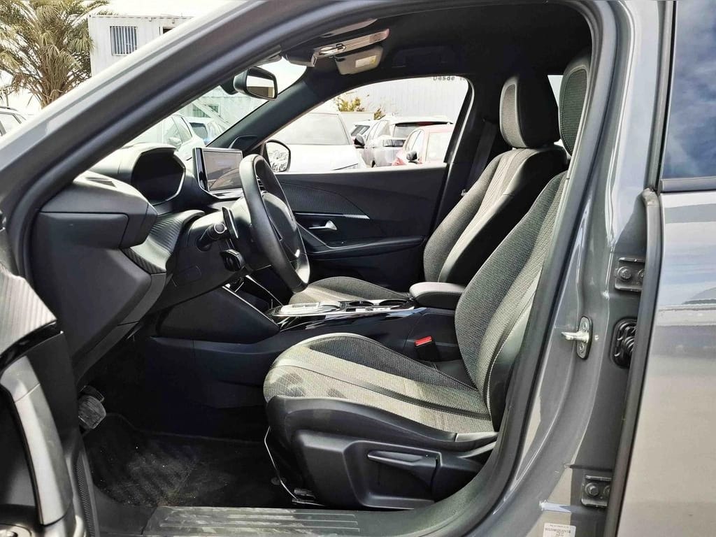 Peugeot 2008 Allure año 2024