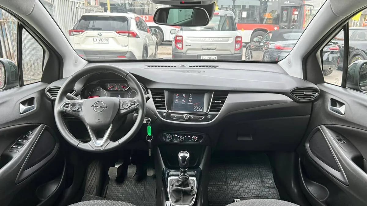 Opel Crossland 1.2 Mt año 2023