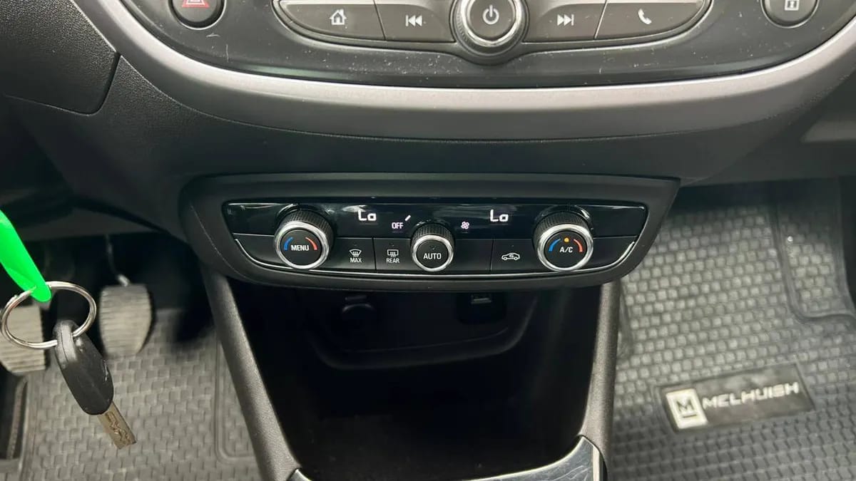Opel Crossland 1.2 Mt año 2023