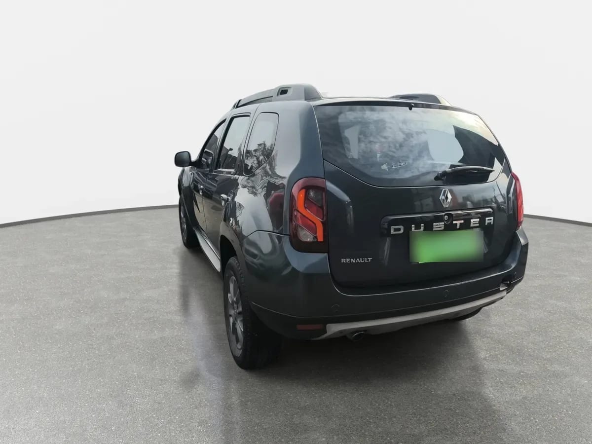 Renault Duster 1.6l Zen 4x2 Kit Outdoor 5mt 5p año 2018