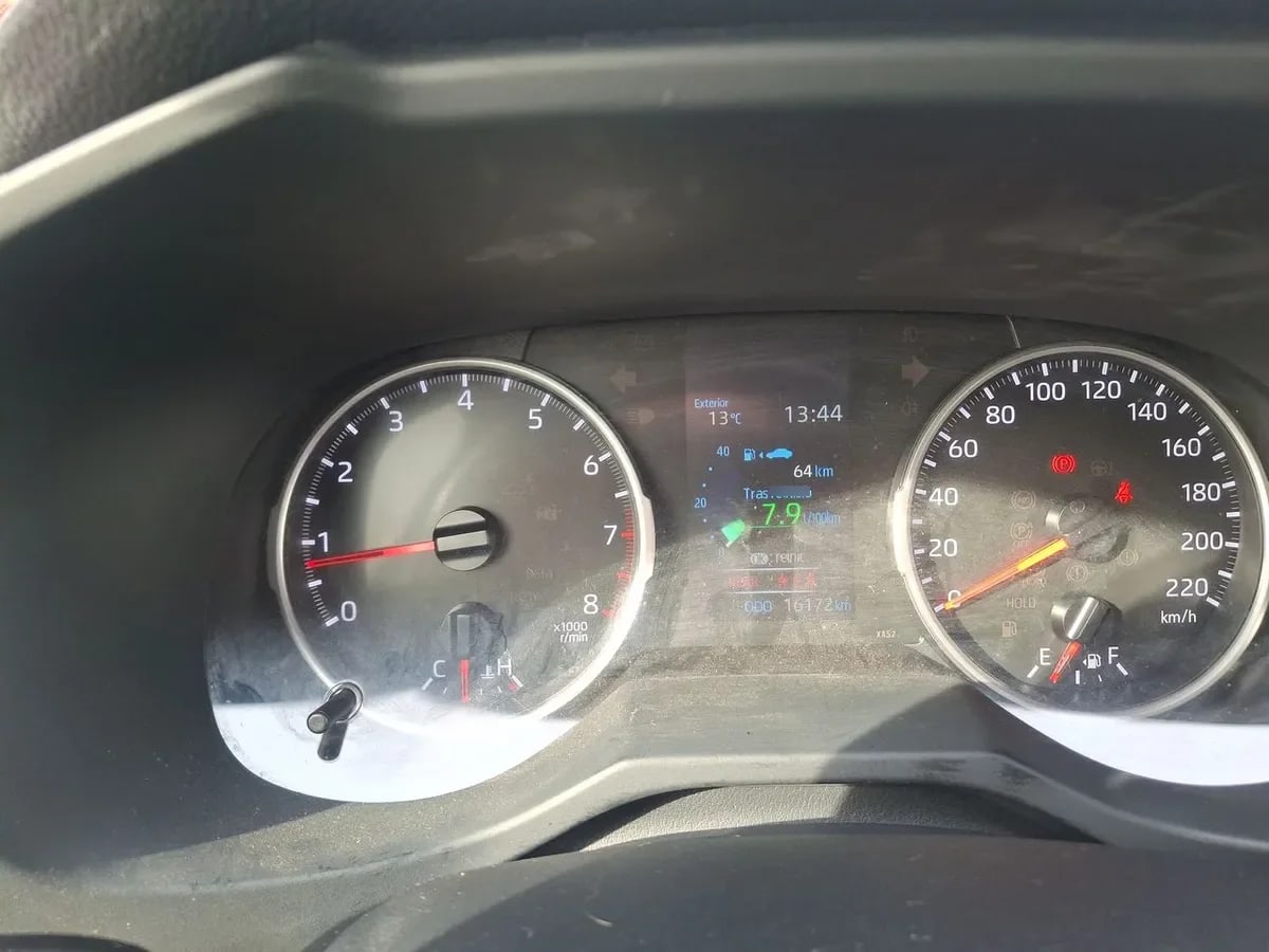 Toyota Rav 4 2.0 Le 4x2 Mt 5p año 2025