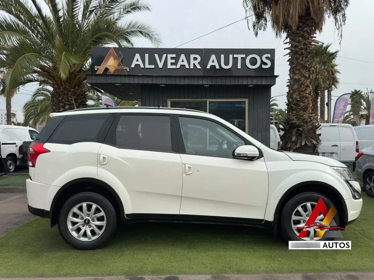 MAHINDRA XUV500 2.2 Fl Gas At Full At 4x4 Diesel año 2020