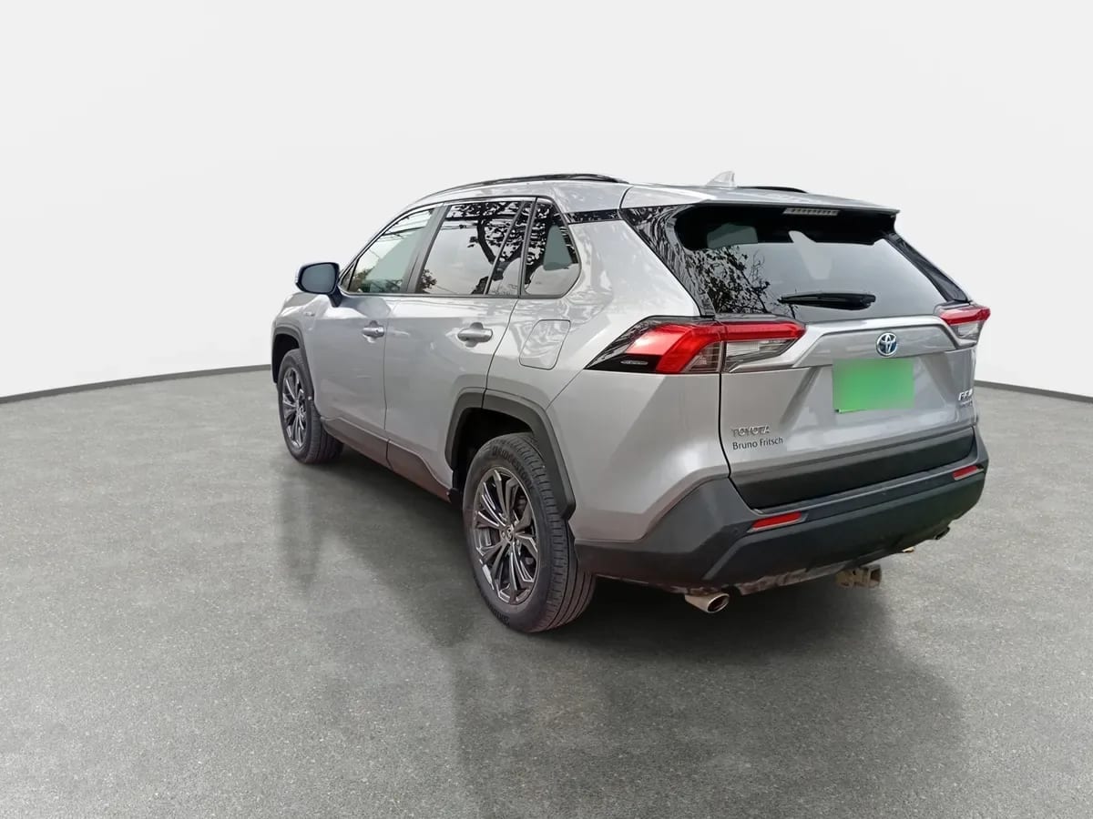 Toyota Rav 4 2.5 Xle Hybrid Hv 4x2 Cvt At 5p año 2023