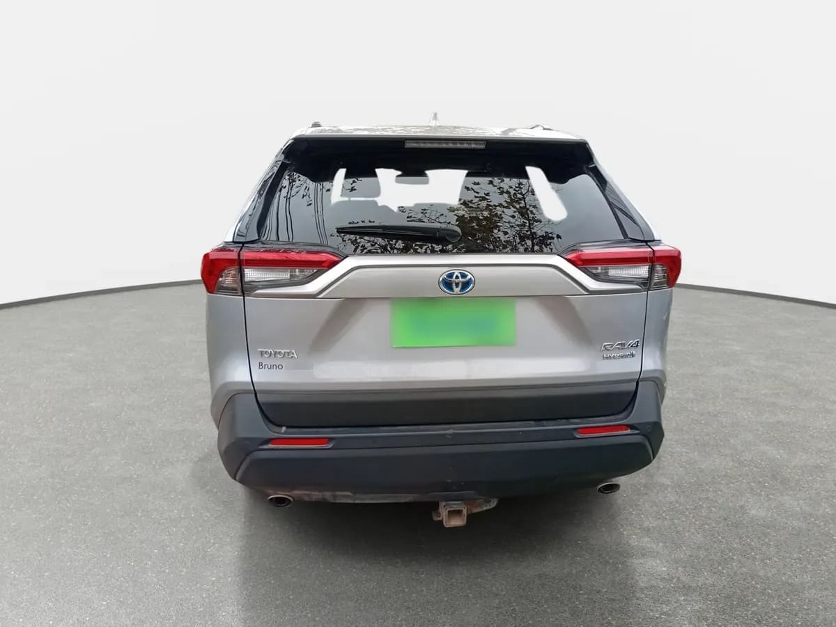 Toyota Rav 4 2.5 Xle Hybrid Hv 4x2 Cvt At 5p año 2023